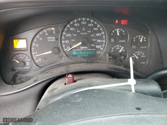 2002 GMC Sierra 2500HD SLE with VIN 1GTHK23172F105440, listed as a Copart auction lot 81404564 with 325,464 mi miles and Non Repairable. Bid and sale history available at carsss.com. Image 9.