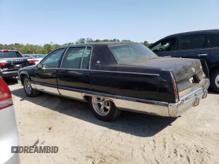 1994 Cadillac Fleetwood z VIN 1G6DW52PXRR704063, wystawiony jako Copart lot #75345394 z przebiegiem 96 067 mil mil oraz Szkody całkowita. Historia ofert i sprzedaży dostępna na DreamBid. Obrazek 2.
