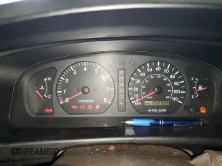 2000 Toyota Sienna LE with VIN 4T3ZF13C0YU258575, listed as a Copart auction lot 53016635 with 252,328 mi miles and Non repairable. Bid and sale history available at DreamBid. Image 9.