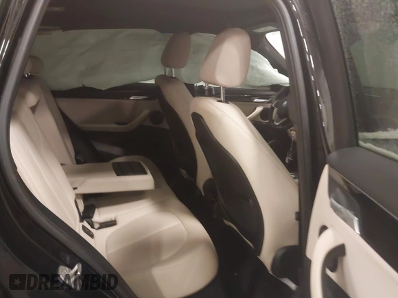 2022 BMW X1 xDrive28i с VIN WBXJG9C08N5U68877, выставлен на аукционе IAAI как лот 41363443 с пробегом 39 104 миль миль и . История ставок и продаж доступна на DreamBid. Изображение 8.