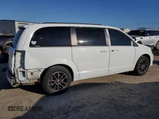 2019 Dodge Grand Caravan GT with VIN 2C4RDGEG5KR600564, listed as a Copart auction lot 47048755 with 123,787 mi miles and Salvage Title. Bid and sale history available at DreamBid. Image 3.