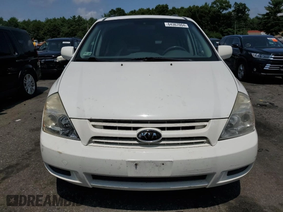 2010 Kia Sedona LX with VIN KNDMG4C39A6344077, listed as a Copart auction lot 64367004 with 201,150 mi miles and Salvage Title. Bid and sale history available at carsss.com. Image 5.