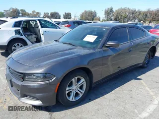 2020 Dodge Charger SXT z VIN 2C3CDXBG6LH234913, wystawiony jako IAAI lot #42227747 z przebiegiem 83 885 mil mil oraz . Historia ofert i sprzedaży dostępna na DreamBid. Obrazek 18.