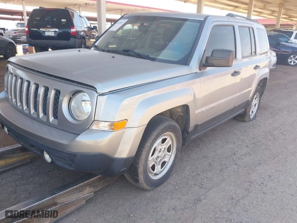 2016 Jeep Patriot Sport with VIN 1C4NJPBA4GD738288, listed as a IAAI auction lot 40070587 with 68,550 mi miles. Bid and sale history available at carsss.com. Image 2.