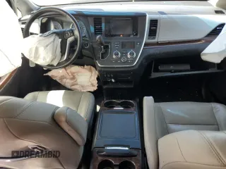 2017 Toyota Sienna XLE Auto Access Seat with VIN 5TDYZ3DC6HS865451, listed as a Copart auction lot 51005475 with 0 mi miles and Salvage Title. Bid and sale history available at carsss.com. Image 8.