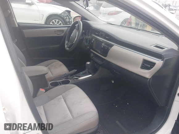 2015 Toyota Corolla L z VIN 5YFBURHE4FP204526, wystawiony jako IAAI lot #42503462 z przebiegiem 143 684 mil mil oraz . Historia ofert i sprzedaży dostępna na DreamBid. Obrazek 5.