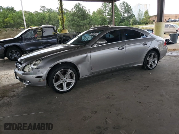 2006 Mercedes-Benz CLS-Class with VIN WDDDJ75X46A049952, listed as a Copart auction lot 69833244 with 217,882 mi miles and Salvage Title. Bid and sale history available at carsss.com. Image 1.