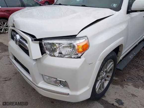 2012 Toyota 4Runner SR5 with VIN JTEBU5JR8C5089567, listed as a IAAI auction lot 42000885 with 90,652 mi miles. Bid and sale history available at carsss.com. Image 21.