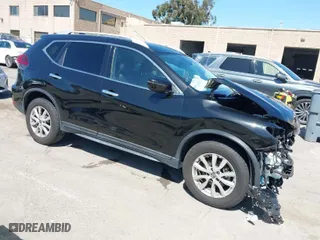 2020 Nissan Rogue SV with VIN KNMAT2MV1LP533323, listed as a IAAI auction lot 41992342 with 51,822 mi miles. Bid and sale history available at carsss.com. Image 1.