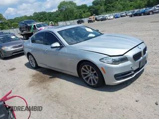 2014 BMW 5 Series 535i xDrive z VIN WBA5B3C59ED530148, wystawiony jako IAAI lot #42570117 z przebiegiem 157 580 mil mil oraz . Historia ofert i sprzedaży dostępna na DreamBid. Obrazek 1.