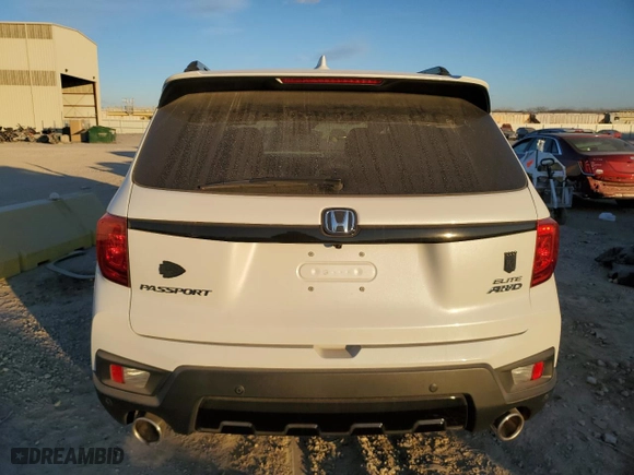 2022 Honda Passport Elite with VIN 5FNYF8H08NB003466, listed as a Copart auction lot 84437784 with 45,789 mi miles and Salvage Title. Bid and sale history available at carsss.com. Image 6.