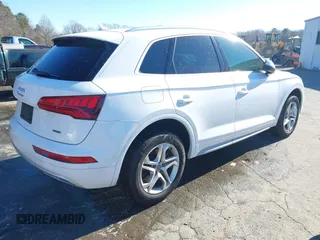 2019 Audi Q5 Premium with VIN WA1ANAFY6K2110626, listed as a IAAI auction lot 41270717 with 112,084 mi miles. Bid and sale history available at carsss.com. Image 4.