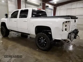 2012 Chevrolet Silverado 1500 LT with VIN 3GCPKSE72CG237017, listed as a Copart auction lot 49901985 with 236,101 mi miles and Salvage Title. Bid and sale history available at DreamBid. Image 2.