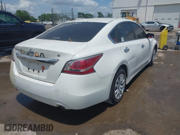2015 Nissan Altima S with VIN 1N4AL3AP5FC459711, listed as a IAAI auction lot 42175139 with 146,952 mi miles and . Bid and sale history available at carsss.com. Image 4.