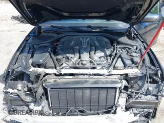 2019 BMW 5 Series M550i xDrive with VIN WBAJB9C51KB289355, listed as a IAAI auction lot 41867984 with 30,106 mi miles and . Bid and sale history available at DreamBid. Image 10.