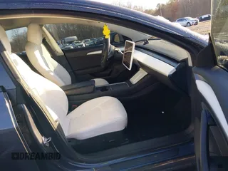 2022 Tesla Model 3 Long Range z VIN 5YJ3E1EB0NF154246, wystawiony jako IAAI lot #41190673 z przebiegiem 85 244 mil mil oraz . Historia ofert i sprzedaży dostępna na DreamBid. Obrazek 5.