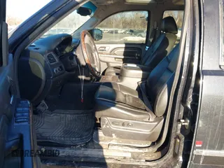 2013 GMC Yukon Denali with VIN 1GKS2EEF7DR310276, listed as a IAAI auction lot 41432983 with 243,119 mi miles. Bid and sale history available at carsss.com. Image 5.