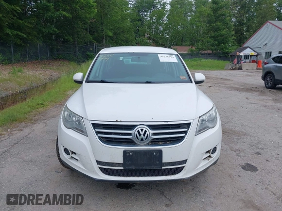 2010 Volkswagen Tiguan S with VIN WVGBV7AX2AW524632, listed as a IAAI auction lot 42531994 with 198,282 mi miles and . Bid and sale history available at DreamBid. Image 12.