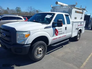 2015 Ford Super Duty F-250 SRW XLT with VIN 1FT7X2B68FEB08093, listed as a IAAI auction lot 41730991 with 210,959 mi miles. Bid and sale history available at carsss.com. Image 17.