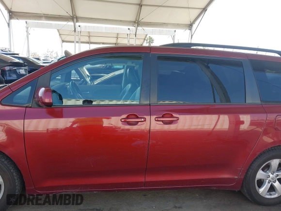 2015 Toyota Sienna LE AAS with VIN 5TDKK3DC7FS563562, listed as a IAAI auction lot 42374720 with 95,040 mi miles and . Bid and sale history available at DreamBid. Image 14.