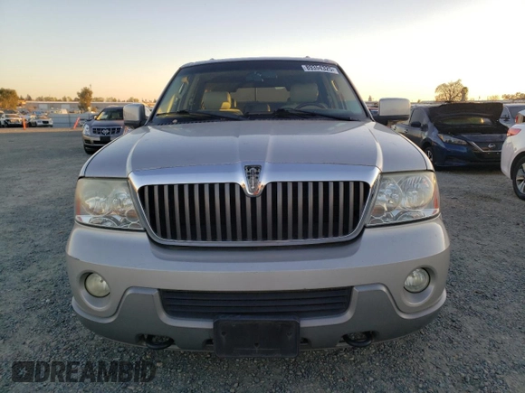 2003 Lincoln Navigator Luxury z VIN 5LMFU28R73LJ17499, wystawiony jako Copart lot #89354325 z przebiegiem 178 522 mil mil oraz Nie do naprawy • Non repairable. Historia ofert i sprzedaży dostępna na DreamBid. Obrazek 5.