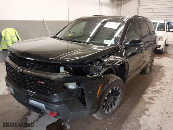 2024 Chevrolet Traverse AWD Z71 with VIN 1GNEVJKS7RJ198778, listed as a IAAI auction lot 41729998 with 8,051 mi miles. Bid and sale history available at carsss.com. Image 23.