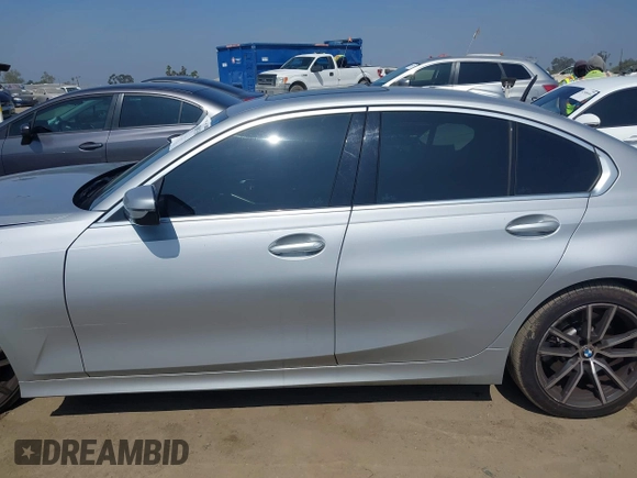 2019 BMW 3 Series 330i with VIN WBA5R1C50KAK12383, listed as a IAAI auction lot 42509330 with 78,092 mi miles and . Bid and sale history available at DreamBid. Image 14.