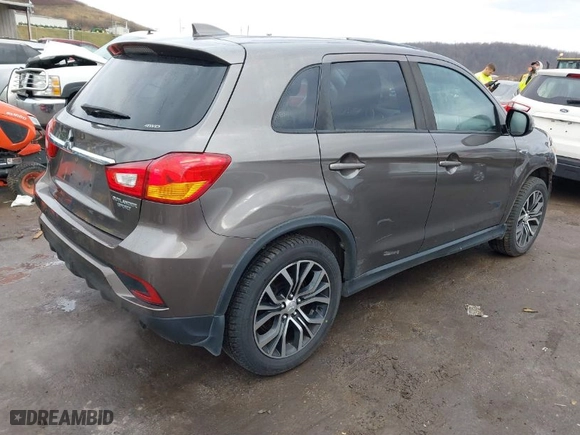 2019 Mitsubishi Outlander Sport ES 2.0 with VIN JA4AR3AU8KU032942, listed as a IAAI auction lot 41018878 with 102,263 mi miles. Bid and sale history available at carsss.com. Image 4.