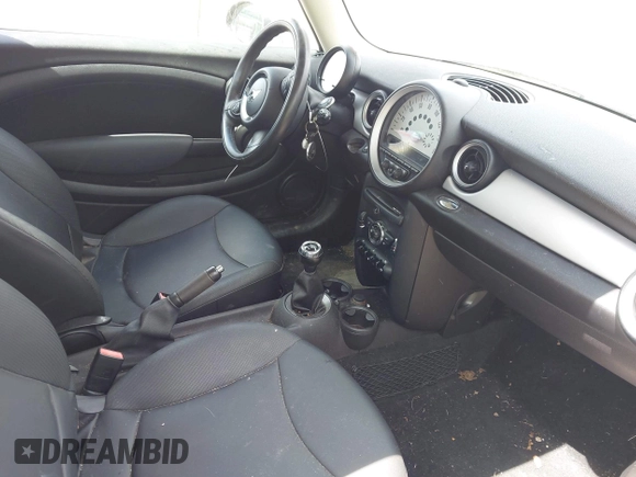 2011 MINI Clubman with VIN WMWZF3C57BTX81693, listed as a IAAI auction lot 42188813 with 86,533 mi miles and . Bid and sale history available at DreamBid. Image 5.