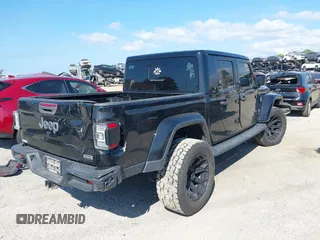 2020 Jeep Gladiator Overland with VIN 1C6HJTFG2LL149056, listed as a IAAI auction lot 41524168 with 113,503 mi miles and . Bid and sale history available at DreamBid. Image 4.