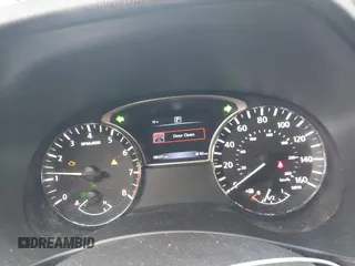 2017 Nissan Pathfinder Platinum with VIN 5N1DR2MN0HC609829, listed as a IAAI auction lot 41500505 with 185,271 mi miles. Bid and sale history available at carsss.com. Image 7.