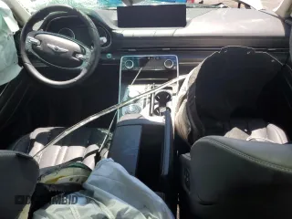 2024 Genesis GV80 z VIN KMUHCESC8RU195038, wystawiony jako Copart lot #56411185 z przebiegiem 25 454 mil mil oraz Szkody całkowita. Historia ofert i sprzedaży dostępna na DreamBid. Obrazek 8.