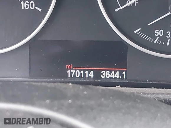 2015 BMW 3 Series 320i with VIN WBA3B1G5XFNT02032, listed as a IAAI auction lot 41581535 with 170,114 mi miles. Bid and sale history available at carsss.com. Image 15.