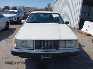 1993 Volvo 960 z VIN YV1KW9517P0010929, wystawiony jako IAAI lot #42159784 z przebiegiem 246 735 mil mil oraz . Historia ofert i sprzedaży dostępna na DreamBid. Obrazek 12.