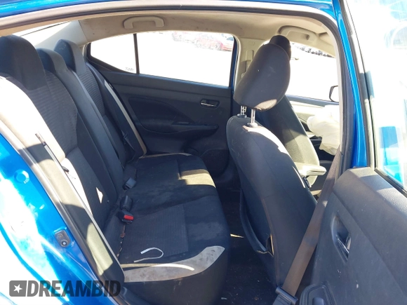 2021 Nissan Versa SV with VIN 3N1CN8EV3ML880561, listed as a IAAI auction lot 41586101 with 79,029 mi miles. Bid and sale history available at carsss.com. Image 8.