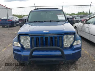 2010 Jeep Liberty Sport z VIN 1J4PN2GK4AW180109, wystawiony jako IAAI lot #42155603 z przebiegiem 158 514 mil mil oraz . Historia ofert i sprzedaży dostępna na DreamBid. Obrazek 6.