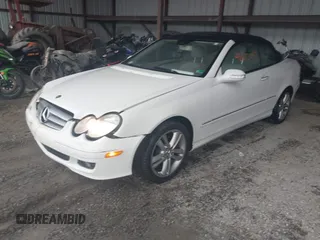 2007 Mercedes-Benz CLK 350 with VIN WDBTK56F07T082559, listed as a IAAI auction lot 42012047 with 76,513 mi miles and . Bid and sale history available at carsss.com. Image 17.