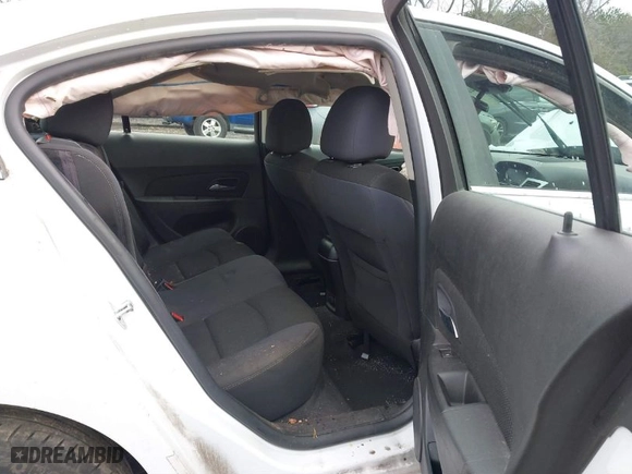 2016 Chevrolet Cruze Limited LT with VIN 1G1PE5SB8G7116794, listed as a IAAI auction lot 41260338 with NaN miles. Bid and sale history available at carsss.com. Image 8.