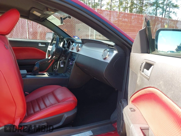 2005 Ford Mustang GT Deluxe with VIN 1ZVHT82H455106809, listed as a IAAI auction lot 42010527 with 76,049 mi miles and . Bid and sale history available at DreamBid. Image 5.