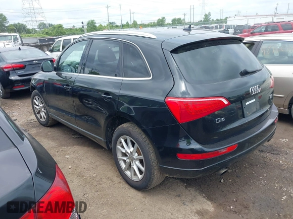 2010 Audi Q5 with VIN WA1LKBFP8AA105530, listed as a IAAI auction lot 42757875 with 90,579 mi miles and . Bid and sale history available at DreamBid. Image 3.