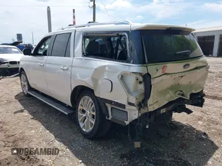 2019 Ford Expedition Max Platinum z VIN 1FMJK1MT1KEA88292, wystawiony jako IAAI lot #42203110 z przebiegiem 73 725 mil mil oraz . Historia ofert i sprzedaży dostępna na DreamBid. Obrazek 3.