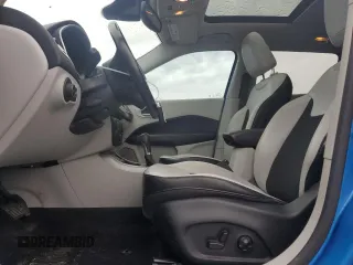 2020 Jeep Compass Altitude with VIN 3C4NJCBB3LT258572, listed as a Copart auction lot 51992325 with 141,022 mi miles and Salvage title. Bid and sale history available at DreamBid. Image 7.