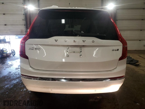 2023 Volvo XC90 Plus with VIN YV4062PN9P1985881, listed as a Copart auction lot 45497695 with 21,933 mi miles and Salvage Title. Bid and sale history available at carsss.com. Image 6.