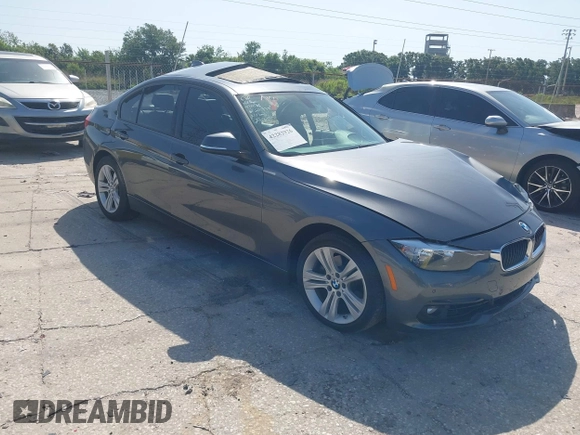 2016 BMW 3 Series 328i xDrive z VIN WBA8E3C58GK503641, wystawiony jako IAAI lot #42282926 z przebiegiem 130 039 mil mil oraz . Historia ofert i sprzedaży dostępna na DreamBid. Obrazek 1.