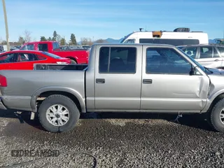 2004 GMC Sonoma SLS with VIN 1GTDT13X94K114290, listed as a IAAI auction lot 41361441 with 1 mi miles. Bid and sale history available at carsss.com. Image 12.