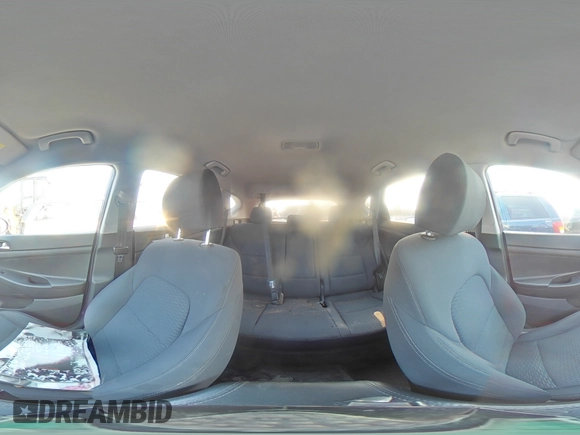 2019 Hyundai Tucson Value z VIN KM8J33A40KU002904, wystawiony jako Copart lot #51064805 z przebiegiem 71 435 mil mil oraz Szkoda całkowita • Salvage title. Historia ofert i sprzedaży dostępna na DreamBid. Obrazek 14.