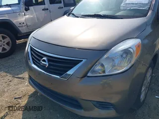 2014 Nissan Versa SV с VIN 3N1CN7AP0EK462855, выставлен на аукционе IAAI как лот 42497042 с пробегом 112 992 миль миль и . История ставок и продаж доступна на DreamBid. Изображение 6.