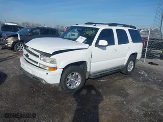 2005 Chevrolet Tahoe Z71 with VIN 1GNEK13T55R268077, listed as a IAAI auction lot 41442024 with 205,176 mi miles. Bid and sale history available at carsss.com. Image 2.