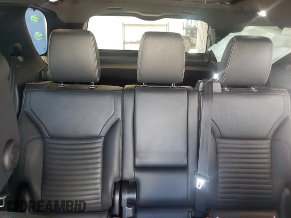 2023 Land Rover Discovery with VIN SALRT2EX8P2485687, listed as a Copart auction lot 51277505 with 26,412 mi miles and Salvage Title. Bid and sale history available at DreamBid. Image 10.