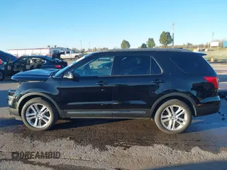 2017 Ford Explorer XLT z VIN 1FM5K8D8XHGB89706, wystawiony jako IAAI lot #40753077 z przebiegiem 96 578 mil mil oraz . Historia ofert i sprzedaży dostępna na DreamBid. Obrazek 15.